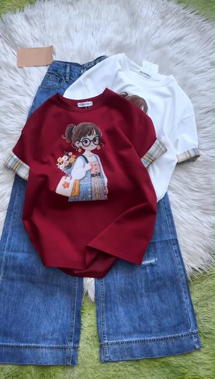 Women's Cartoon Graphic T-Shirt & Denim Culotte Set