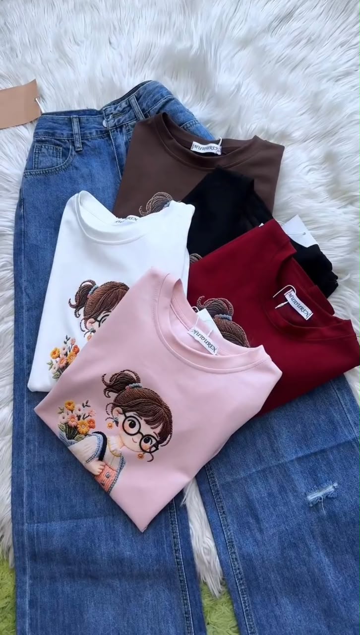 Women's Cartoon Graphic T-Shirt & Denim Culotte Set