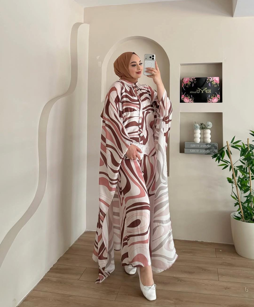 3Pcs Printed Co-Ord Set with Flowing Cape for Women